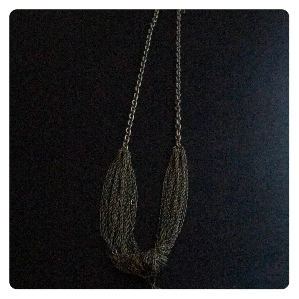 Gold necklace‎